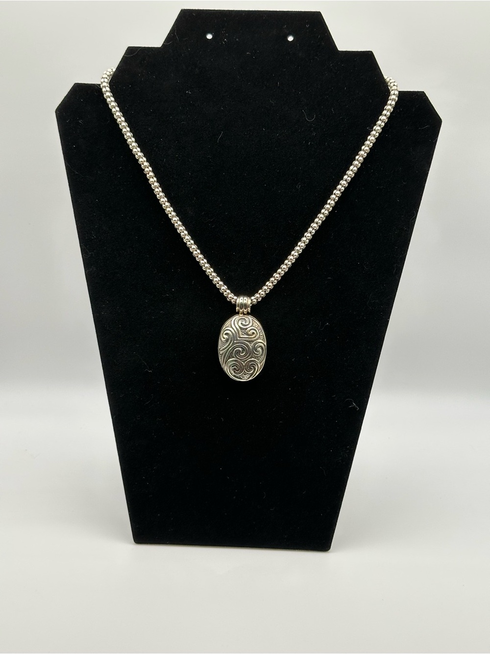 SILPADA 925 Sterling Silver Oval Locket Pendant Necklace Ball/Bead Chain
